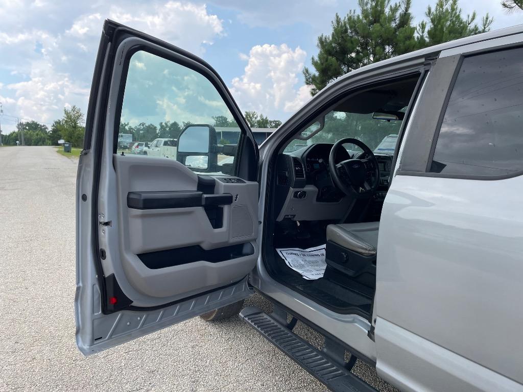 2019 Ford F-350 - $16,999