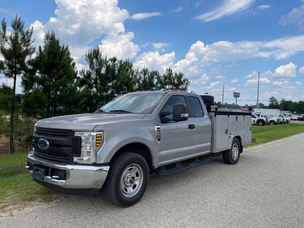 2019 Ford F-350 - $16,999