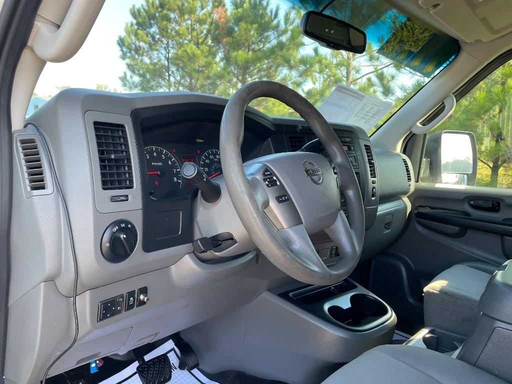 2012 Nissan Nv - $9,999
