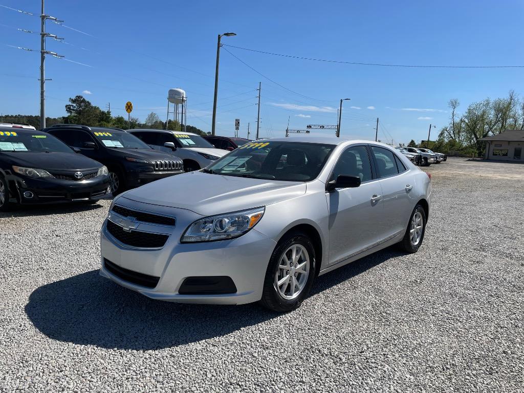 2013 Chevrolet Malibu - $4,999