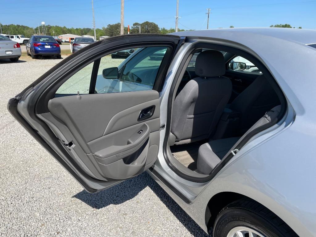 2013 Chevrolet Malibu - $4,999