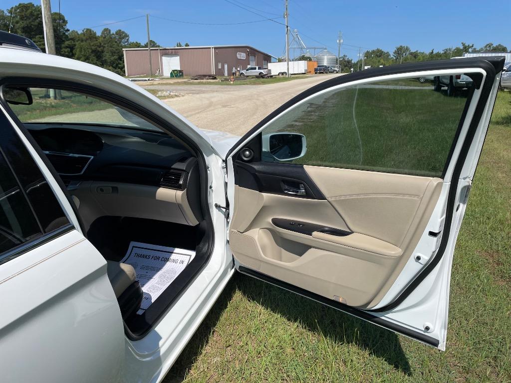 2013 Honda Accord - $7,999
