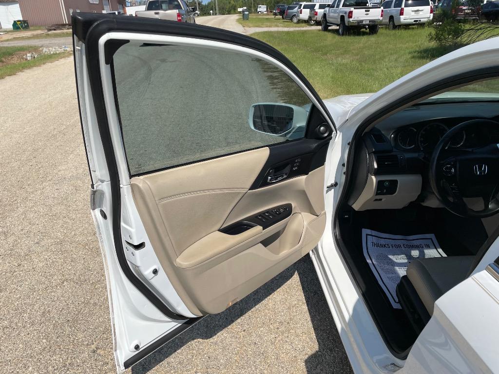 2013 Honda Accord - $7,999