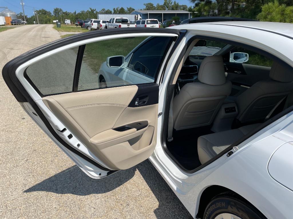 2013 Honda Accord - $7,999