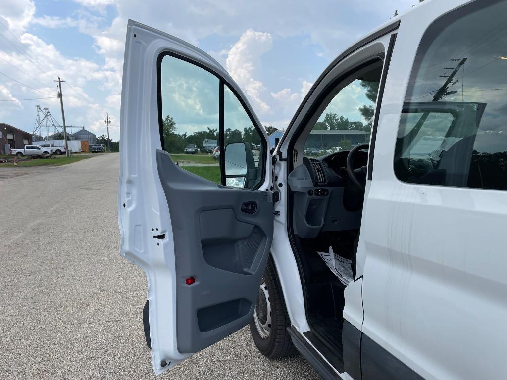 2018 Ford Transit Wagon - $25,999
