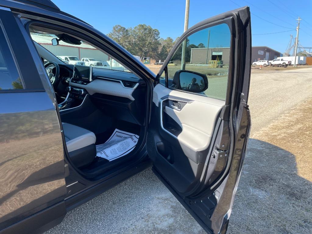 2023 Toyota RAV4 - $29,999