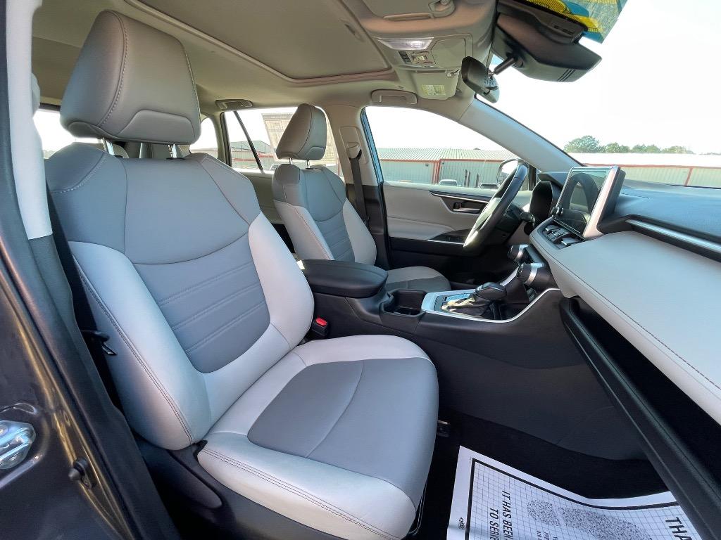 2023 Toyota RAV4 - $29,999