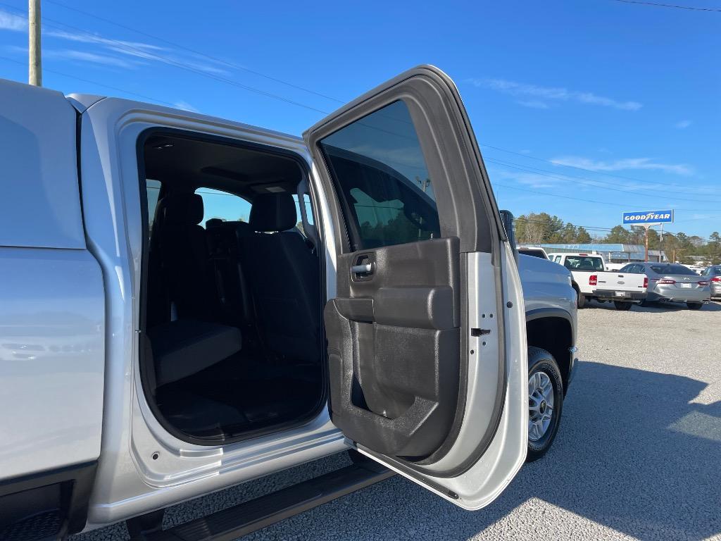 2020 Chevrolet Silverado 2500HD - $28,999