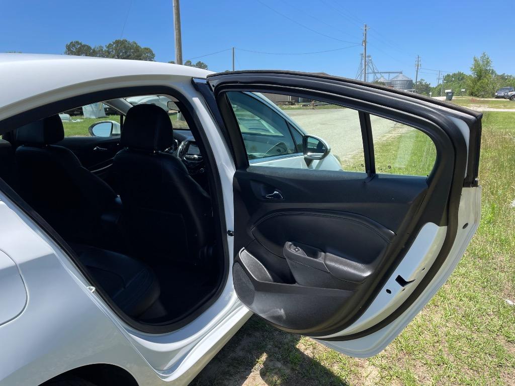 2018 Chevrolet Cruze - $5,999