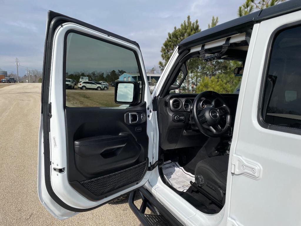2021 Jeep Gladiator - $24,999