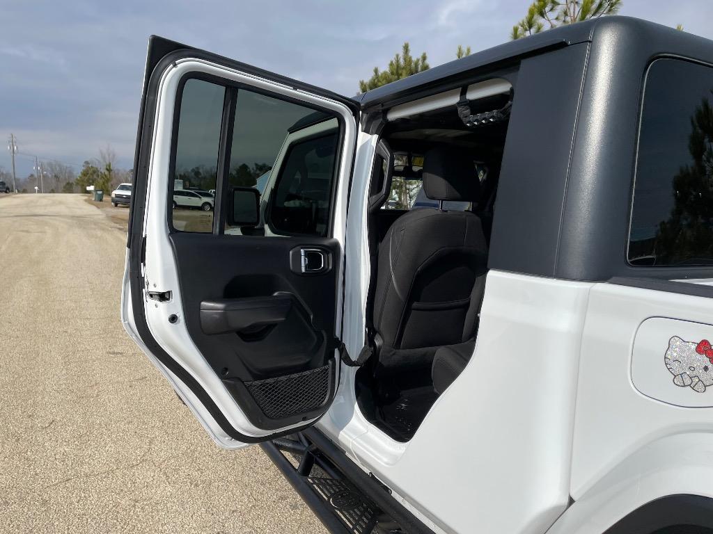 2021 Jeep Gladiator - $24,999