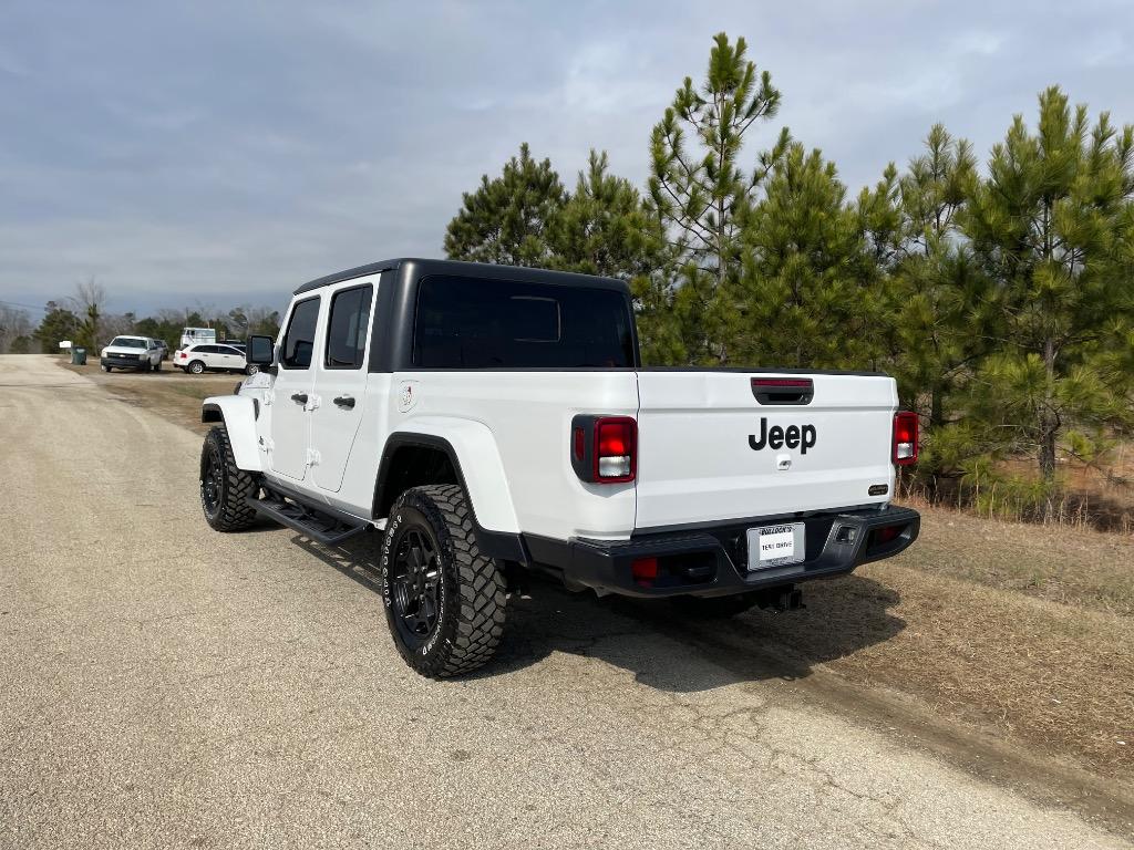 2021 Jeep Gladiator - $24,999