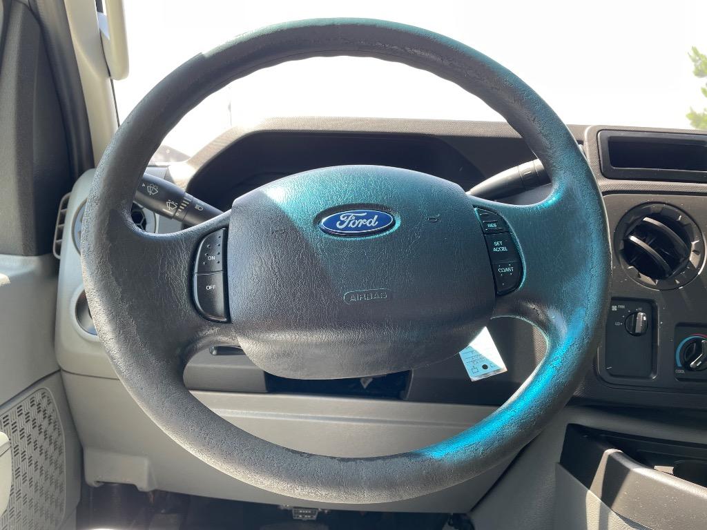 2017 Ford E-450 - $18,999