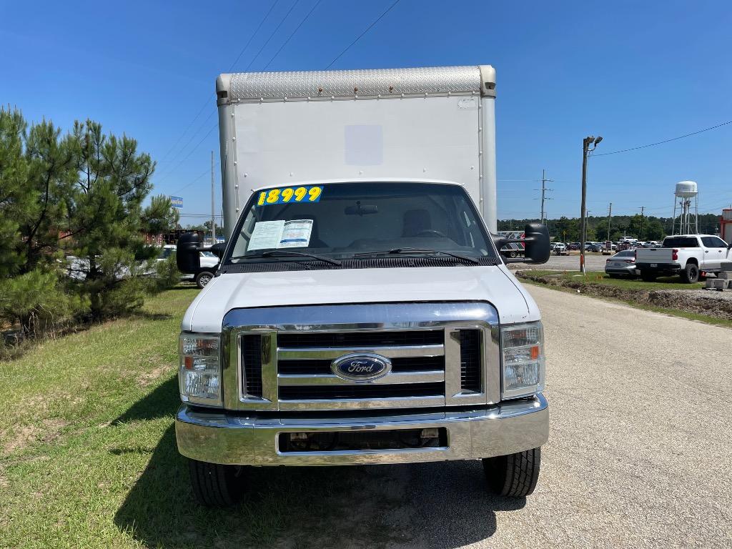 2017 Ford E-450 - $18,999