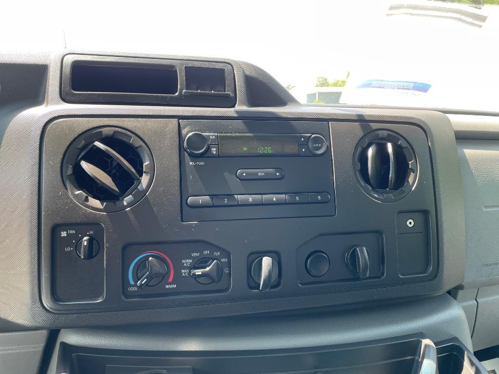 2017 Ford E-450 - $18,999