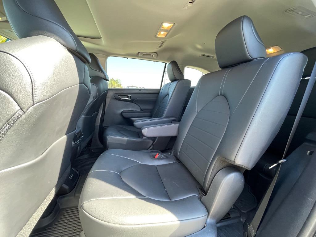 2024 Toyota Highlander - $44,999