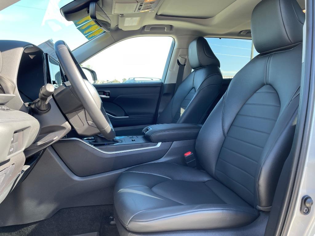 2024 Toyota Highlander - $44,999
