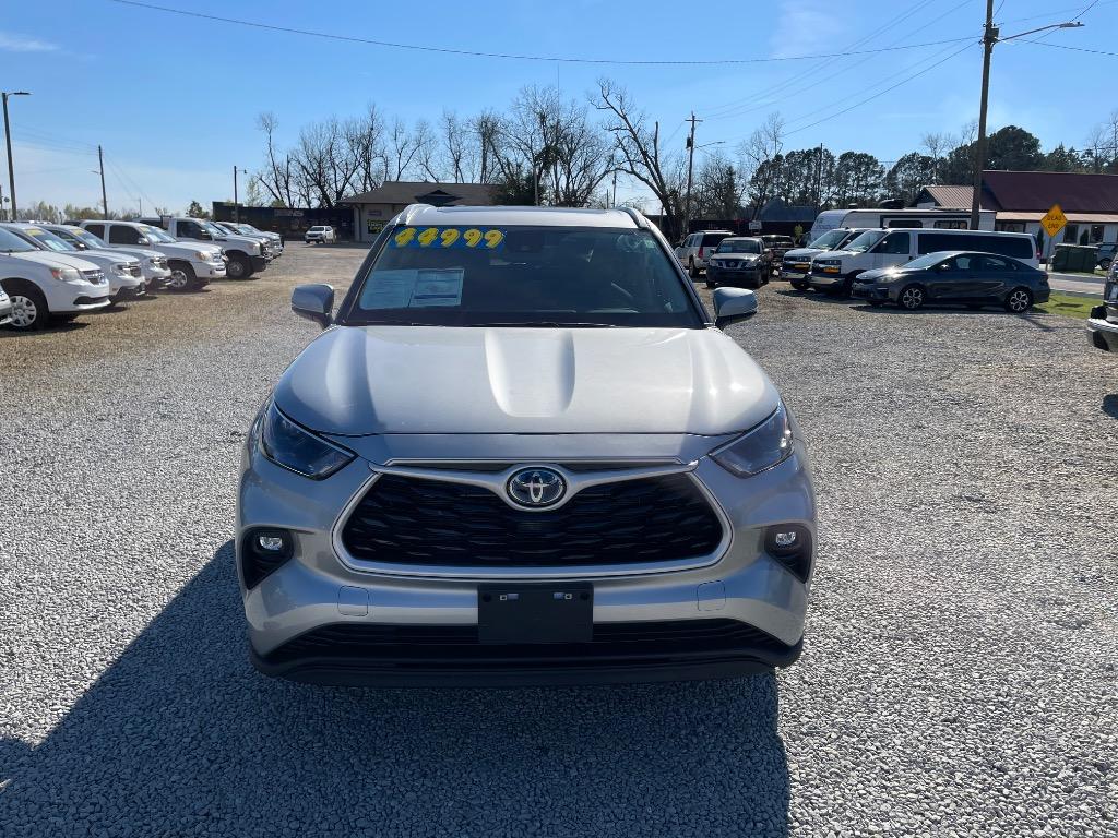 2024 Toyota Highlander - $44,999