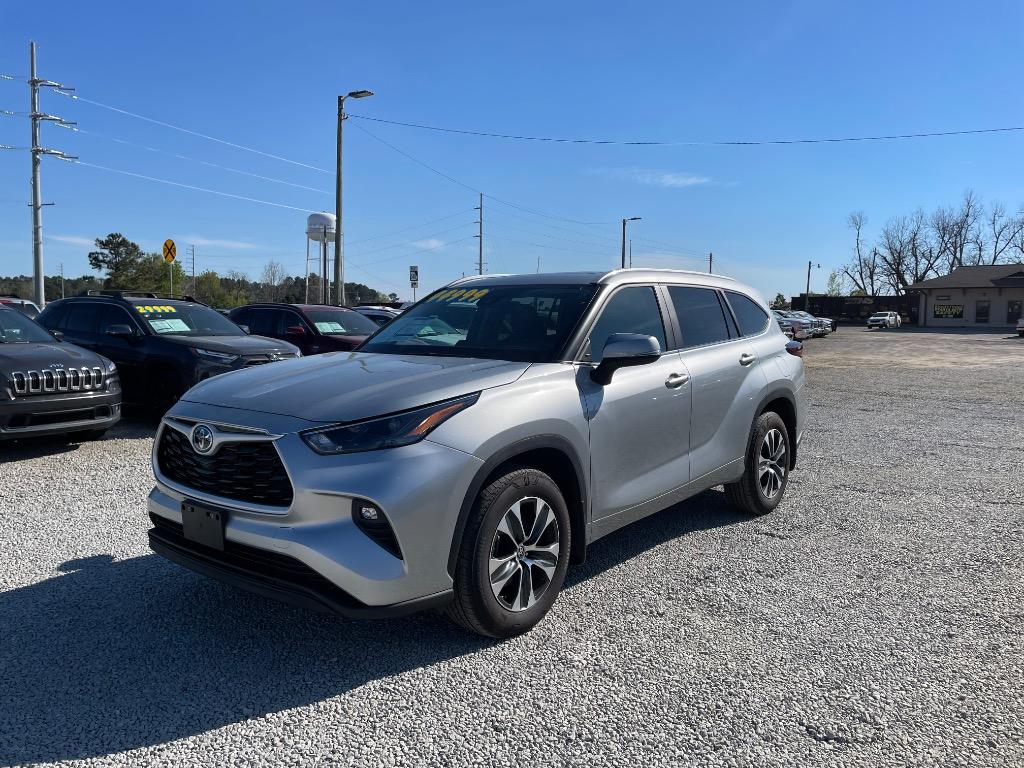 2024 Toyota Highlander - $44,999