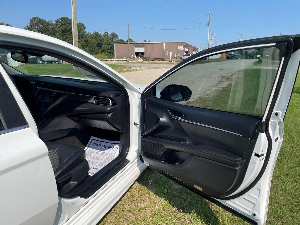 2018 Toyota Camry - $14,999