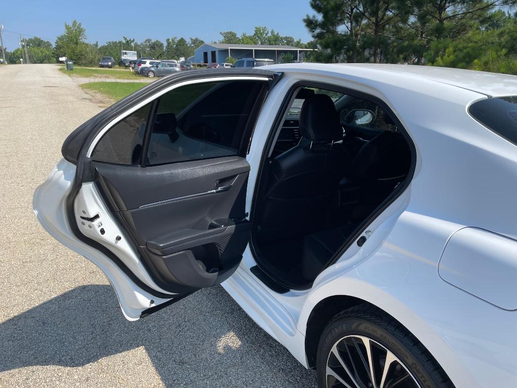 2018 Toyota Camry - $14,999