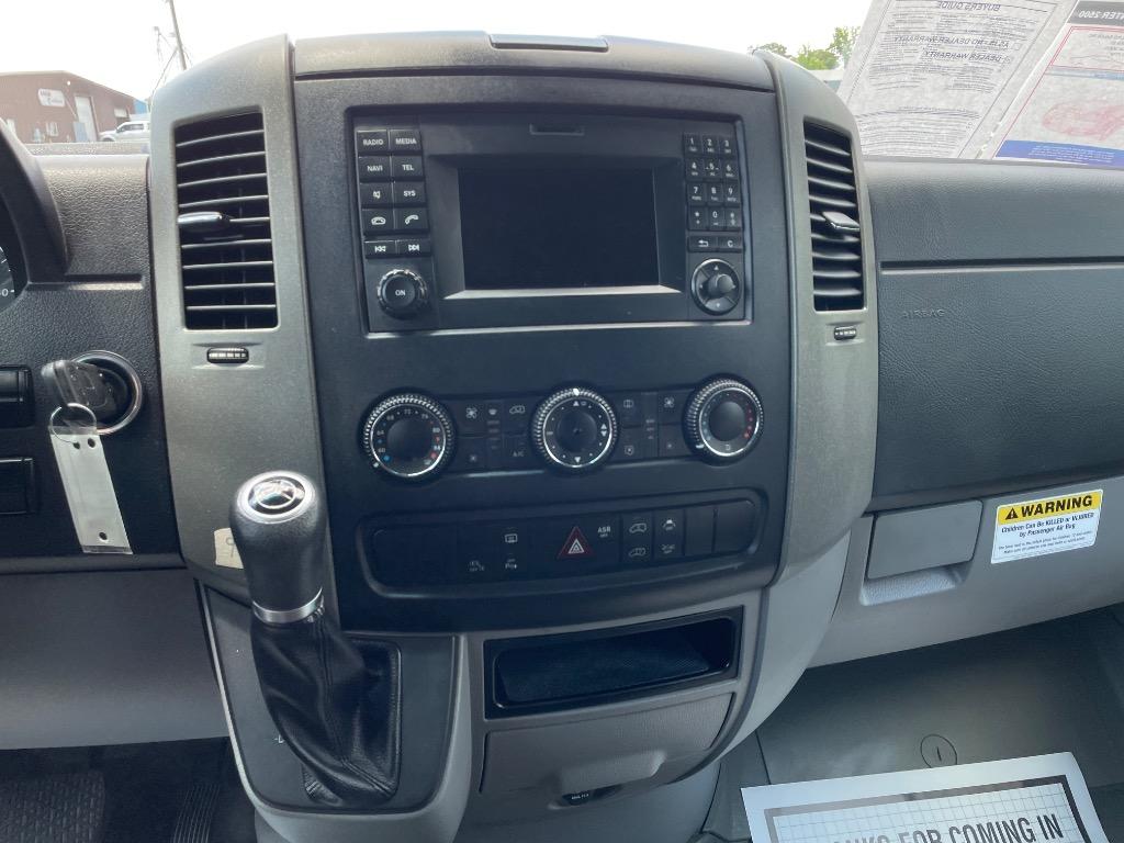 2015 Mercedes-Benz 500 - $29,999