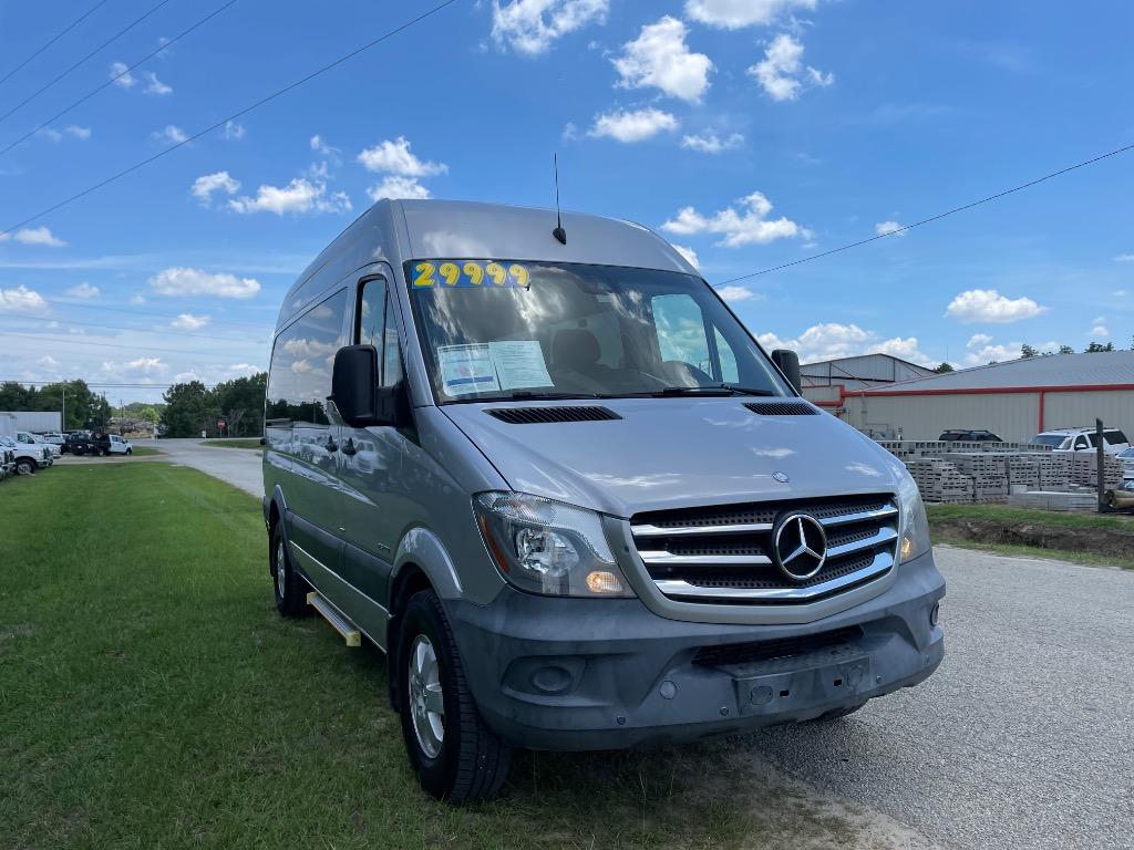 2015 Mercedes-Benz 500 - $29,999