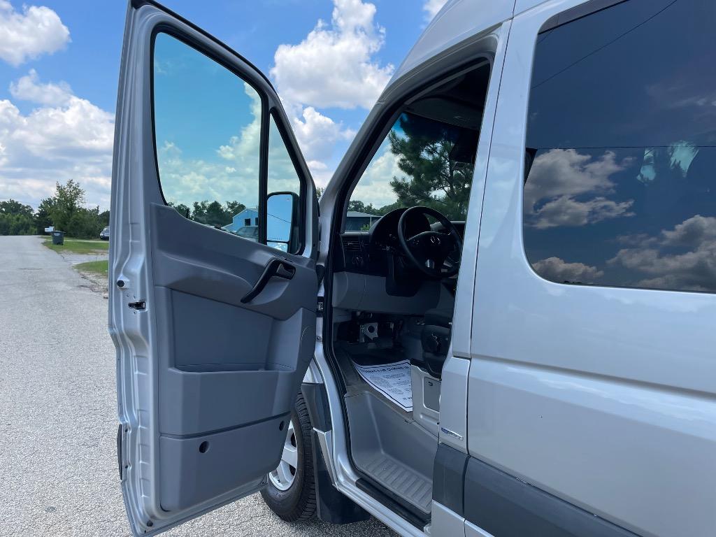 2015 Mercedes-Benz 500 - $29,999