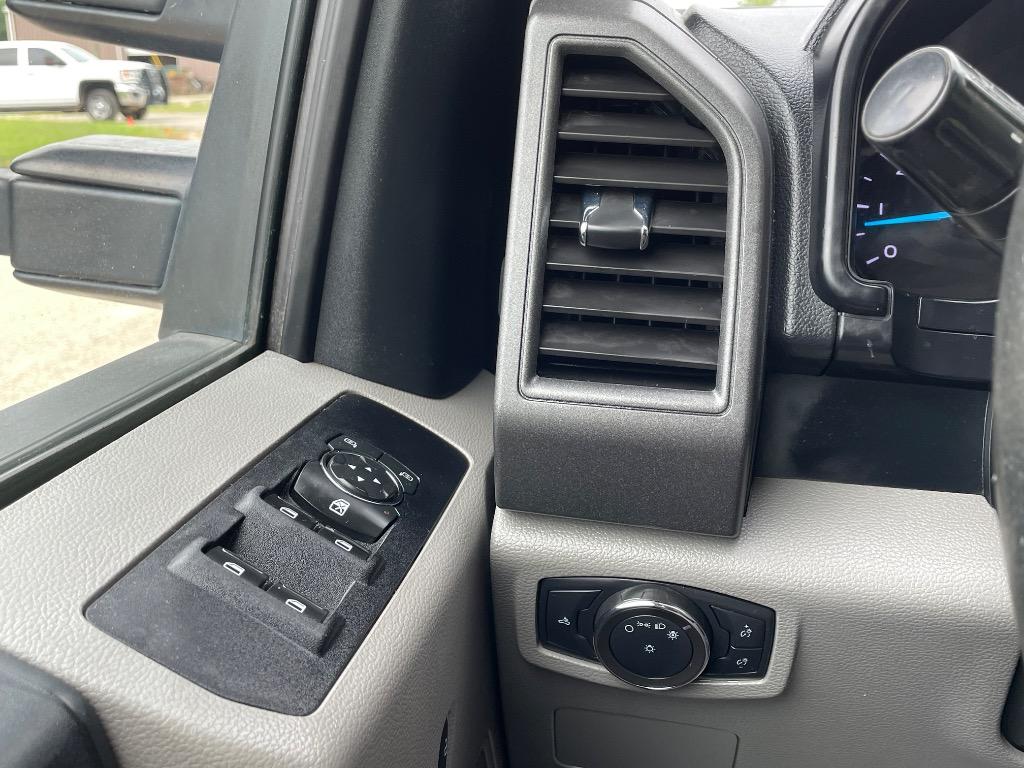 2020 Ford F250 - $18,999