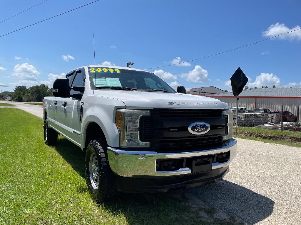 2017 Ford F-250 - $24,999