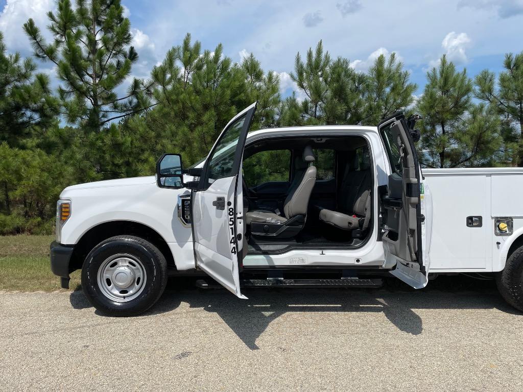 2019 Ford F-250 - $17,999