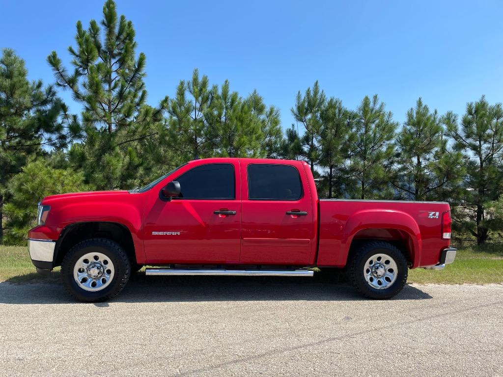 2013 GMC Sierra - $10,999