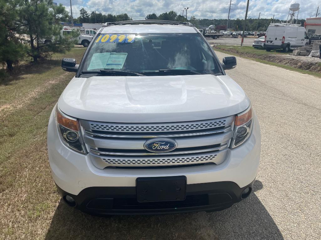 2014 Ford Explorer - $10,999
