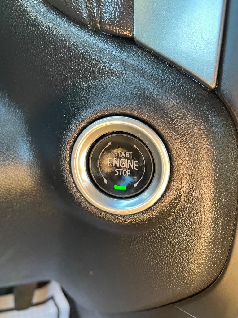 2022 Chevrolet Silverado Hd - $24,999