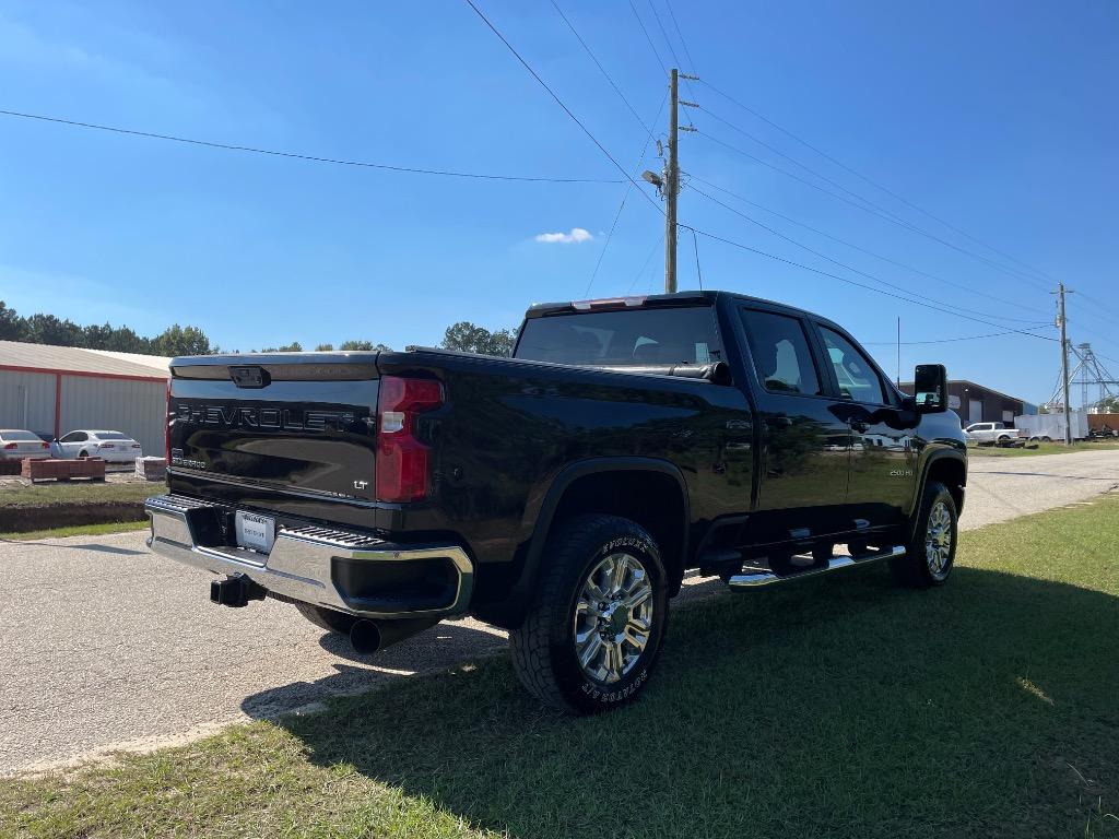 2022 Chevrolet Silverado Hd - $24,999