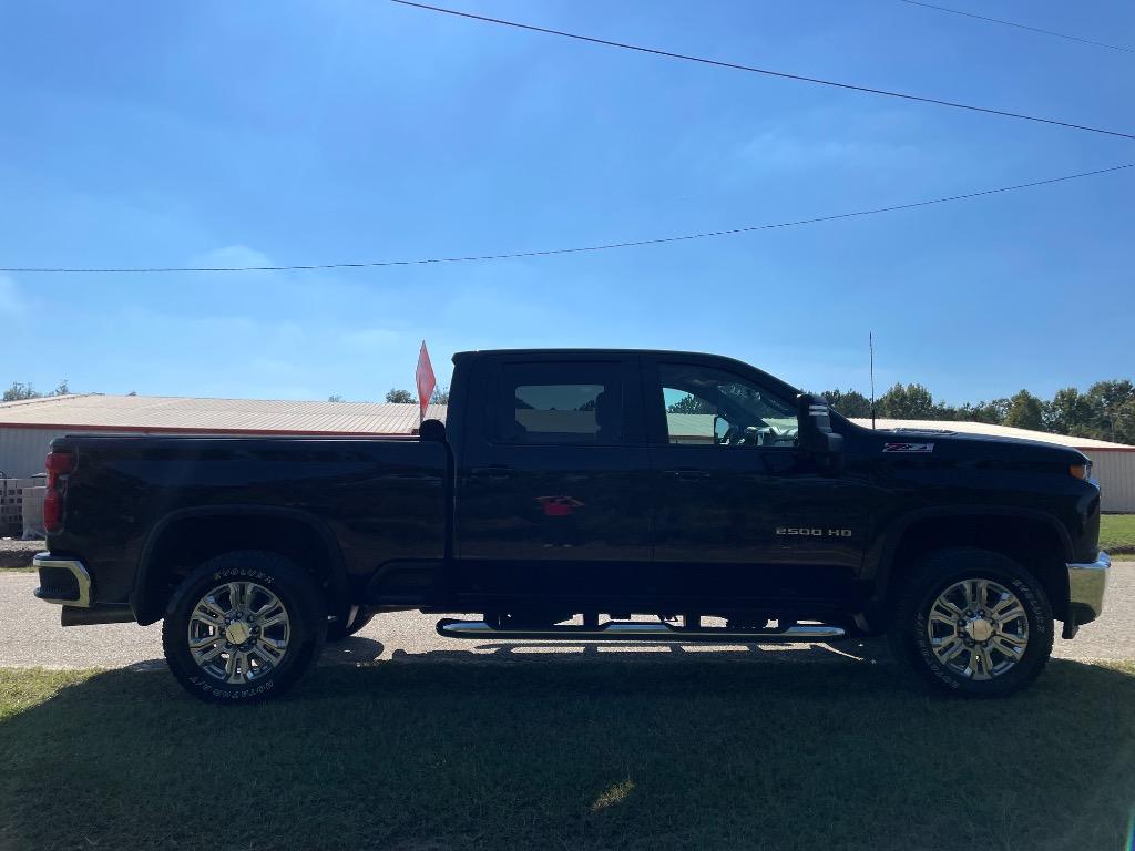 2022 Chevrolet Silverado Hd - $24,999