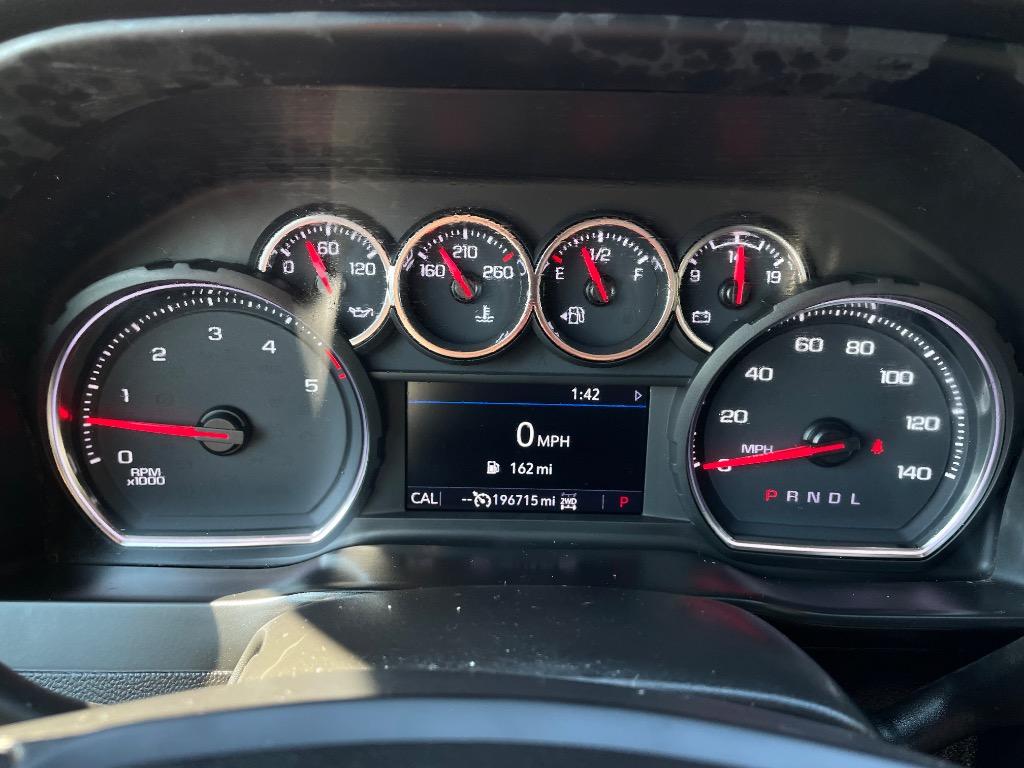 2022 Chevrolet Silverado Hd - $24,999