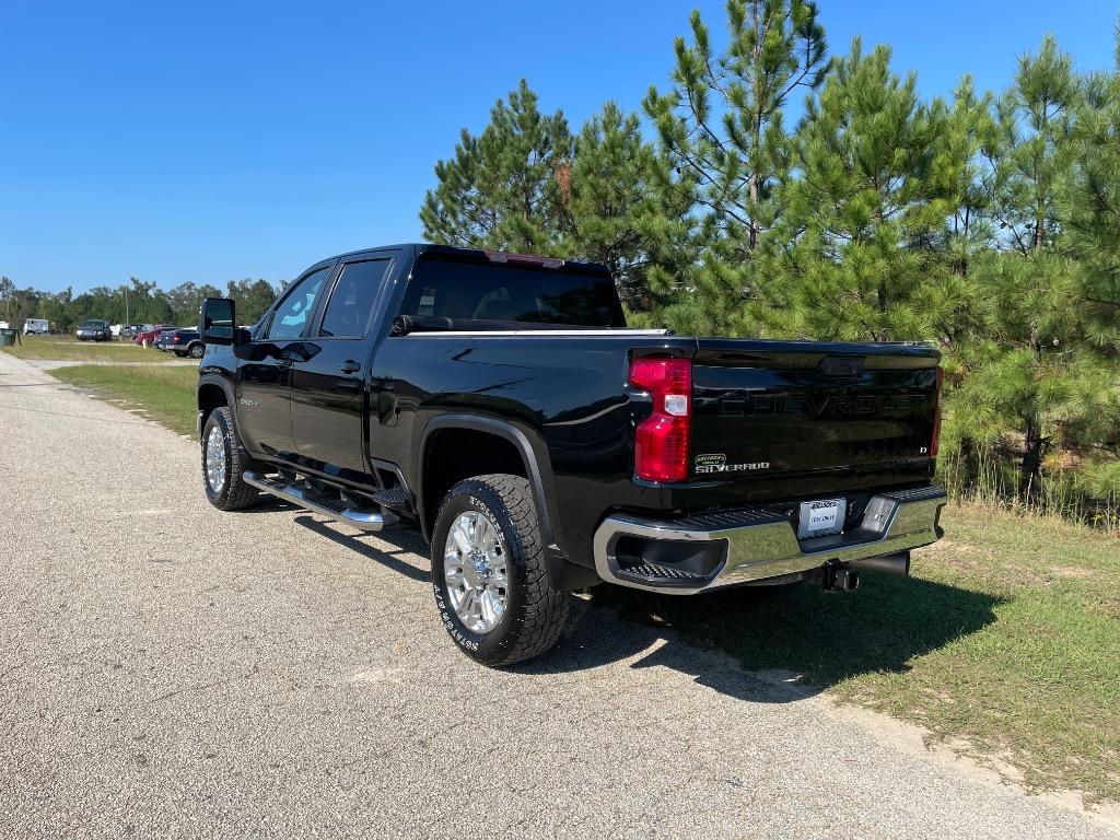 2022 Chevrolet Silverado Hd - $24,999