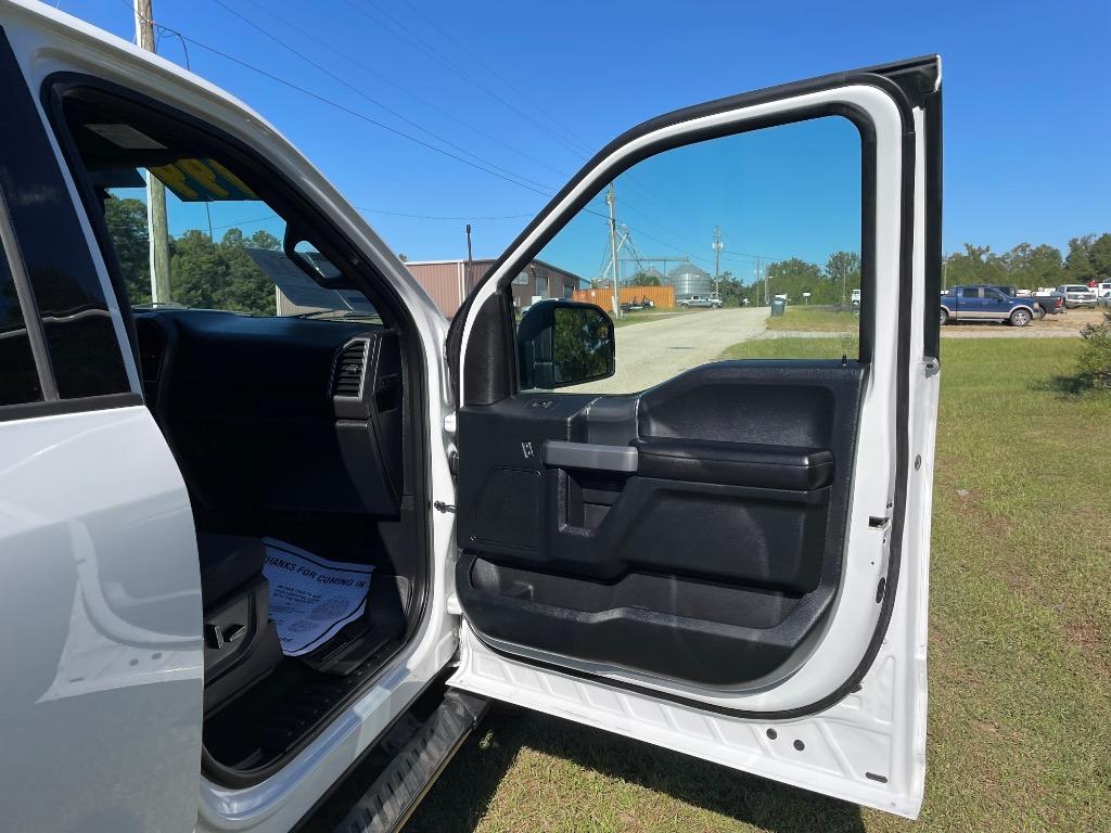 2018 Ford F-150 - $15,999