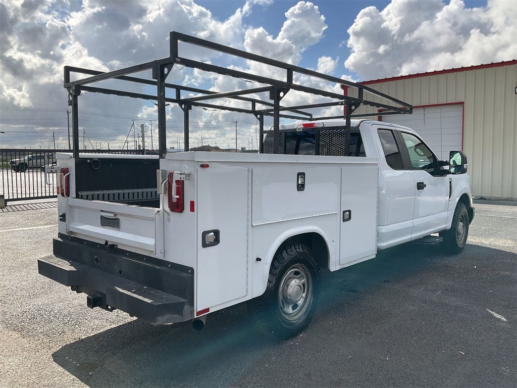 2019 Ford F-350 - $19,999