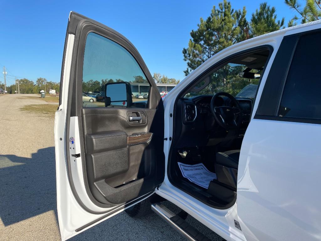 2021 Chevrolet Silverado - $28,999