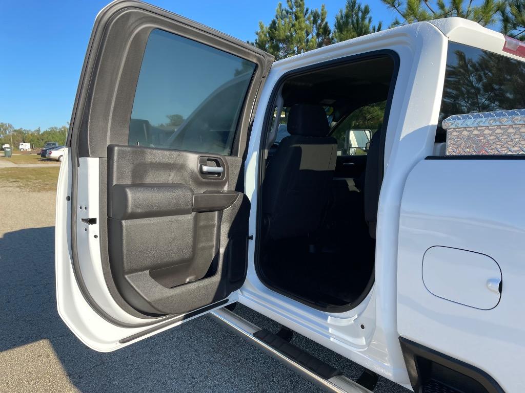 2021 Chevrolet Silverado - $28,999