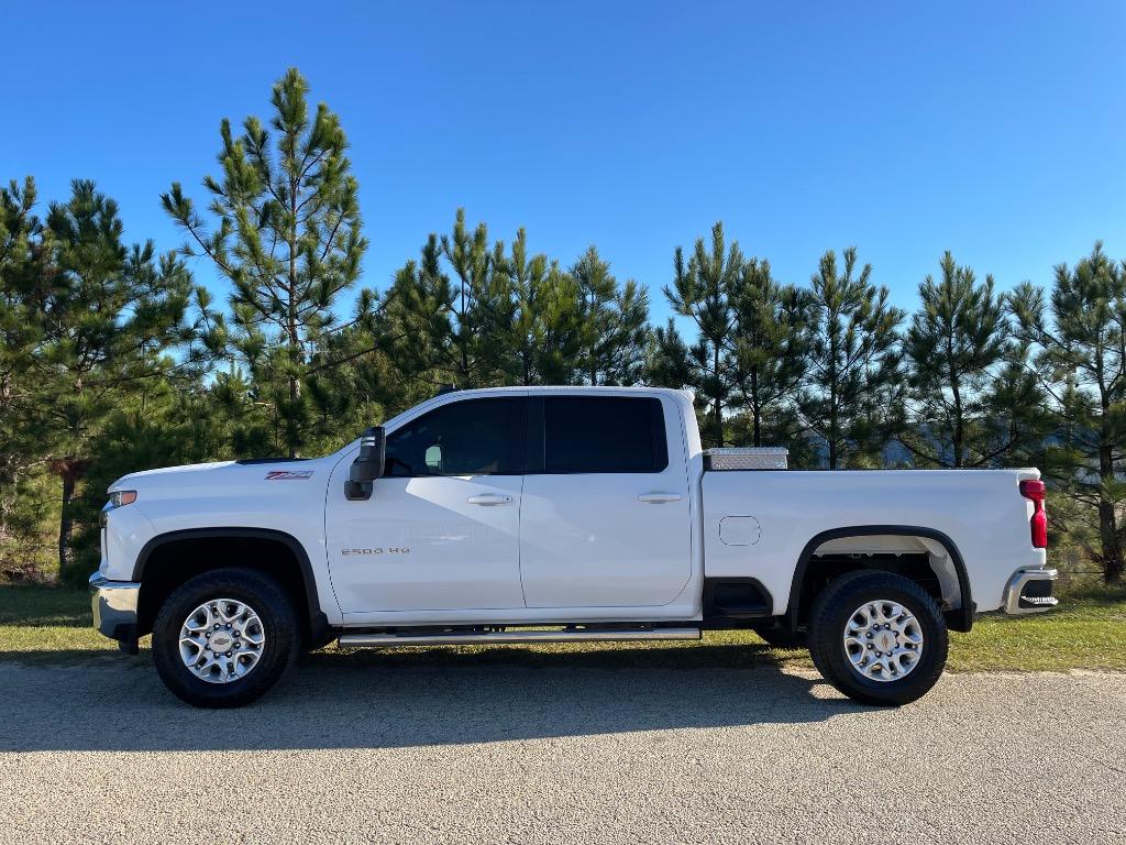 2021 Chevrolet Silverado - $28,999