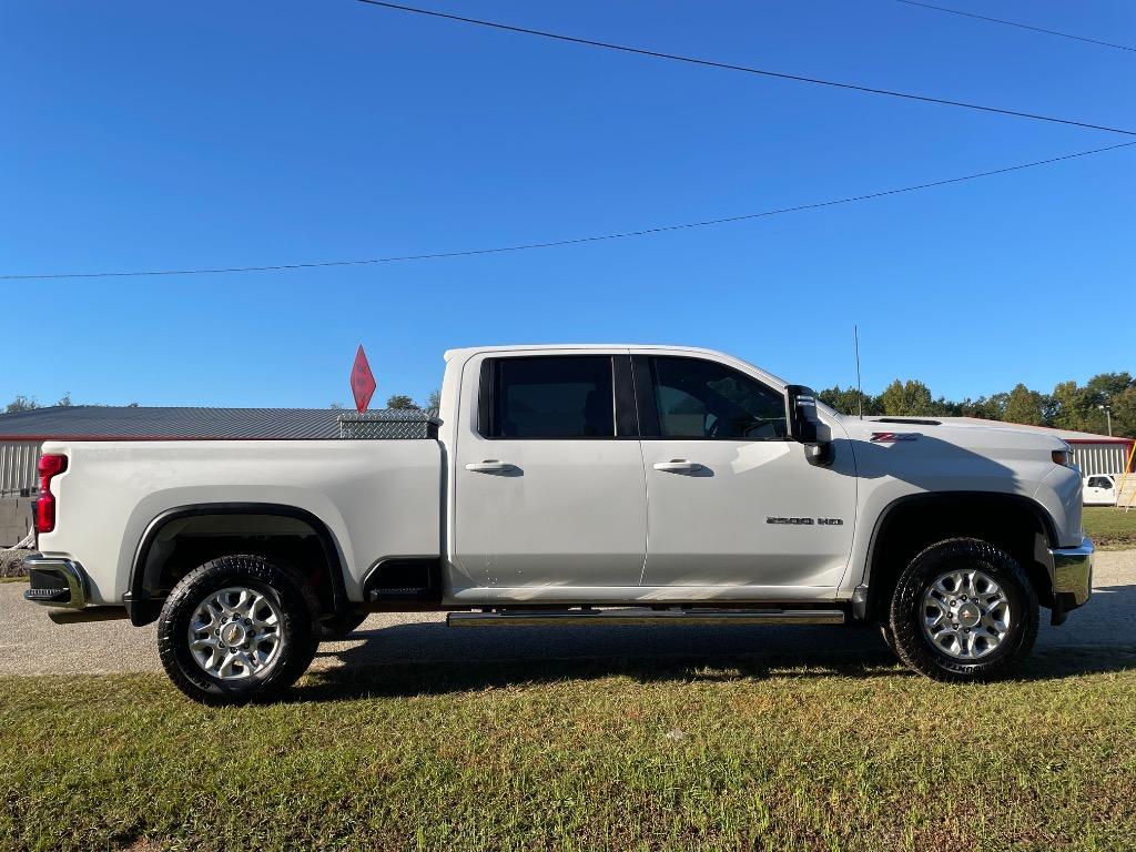2021 Chevrolet Silverado - $28,999