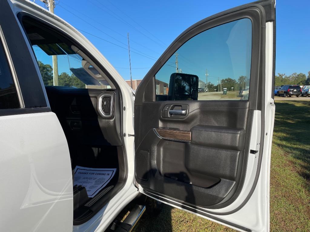 2021 Chevrolet Silverado - $28,999