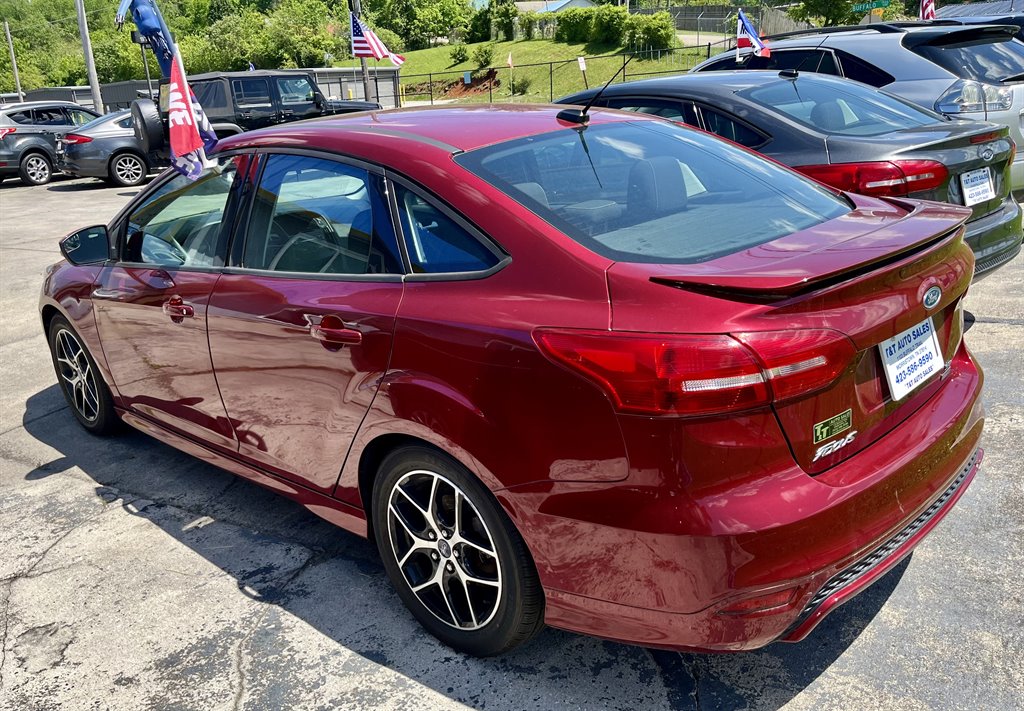 2015 Ford Focus - $13,995