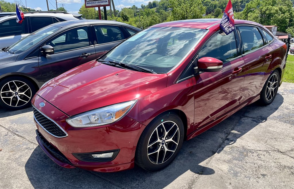 2015 Ford Focus - $13,995