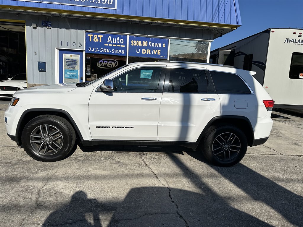 2017 Jeep Cherokee - $12,995