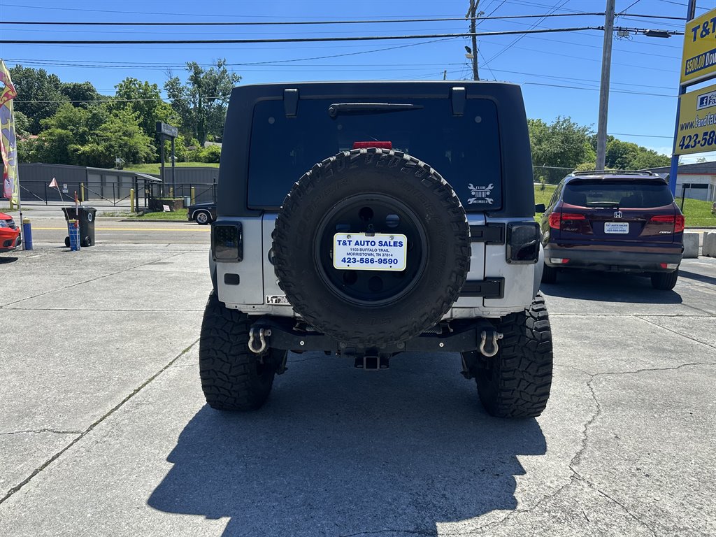 2016 Jeep Wrangler - $14,995