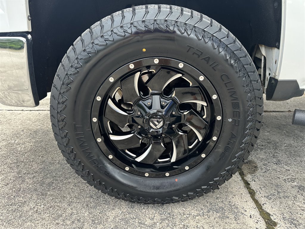 2015 Chevrolet Silverado 1500 - $18,995